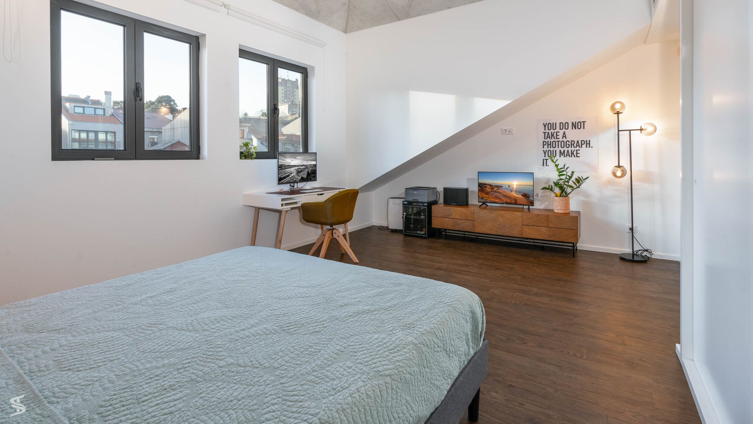 Guestroom and office